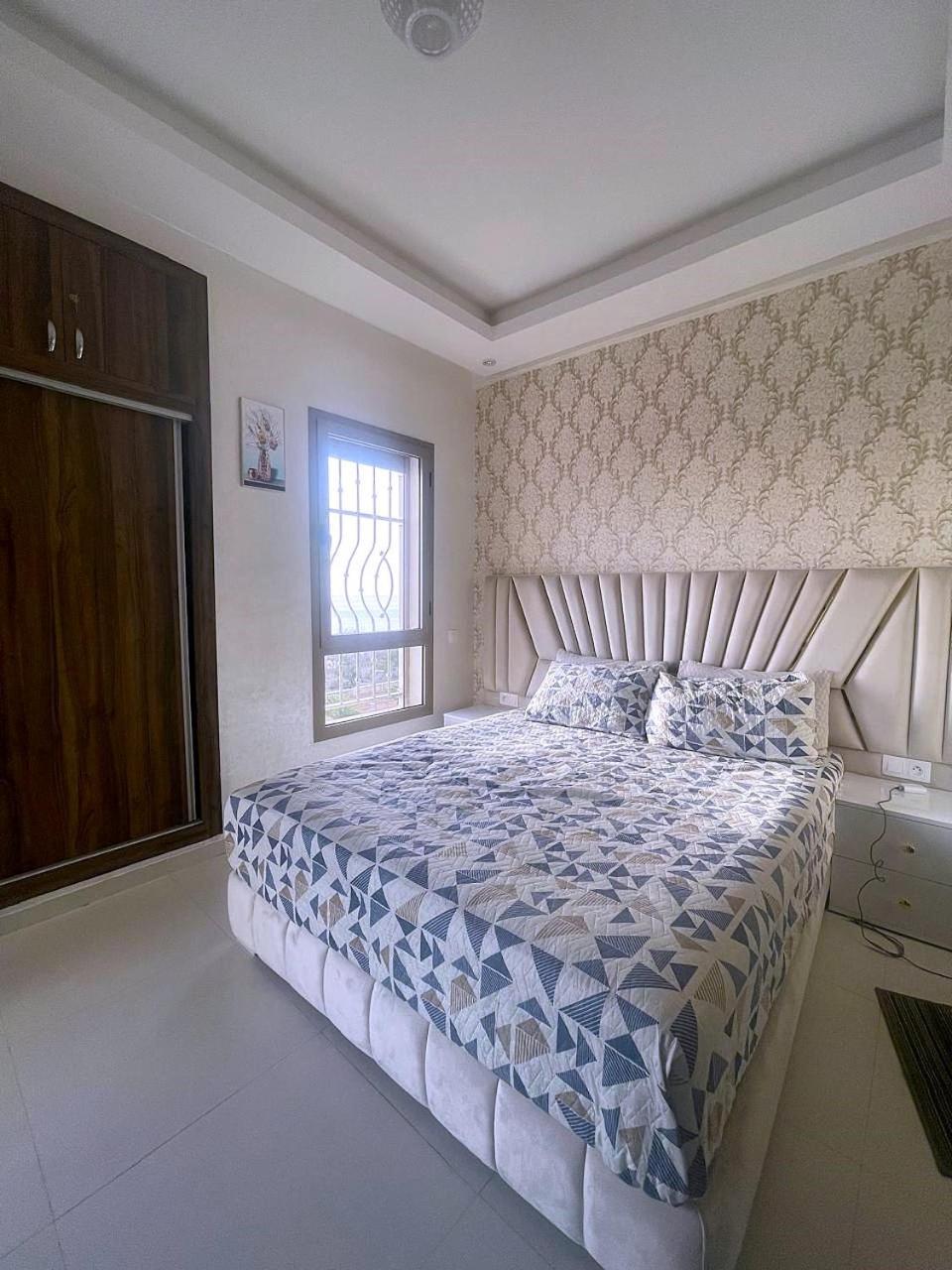 With Panoramic Ocean View In Apartment
